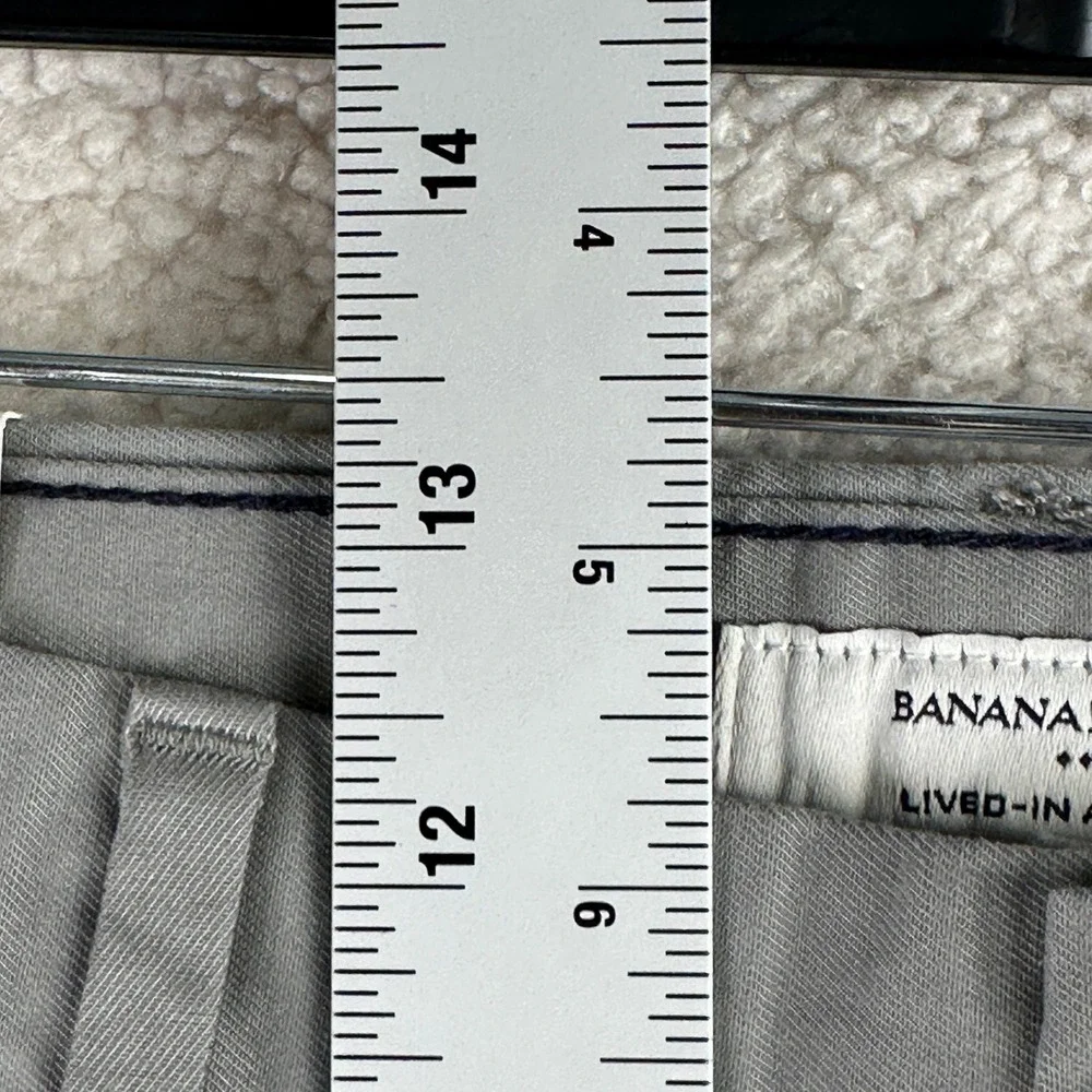 Banana Republic Lived-In Athletic Chino Mens 30x30 Grey Business Casual Classic